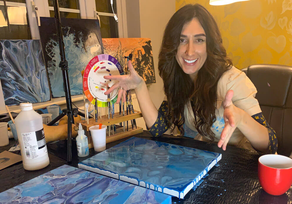 acrylic pouring artist
